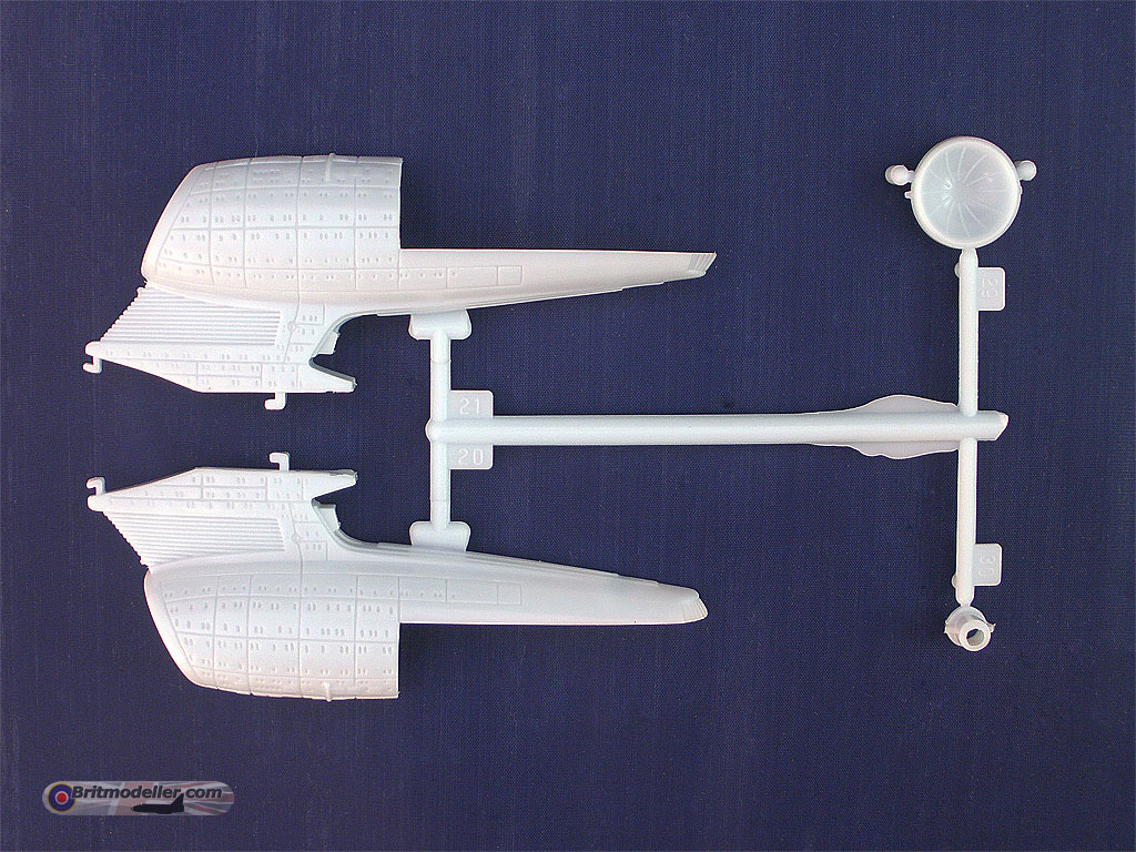 NCC-1701-C & NCC-1701-E Enterprise - AMT 1:2500 - Sci-fi & Real